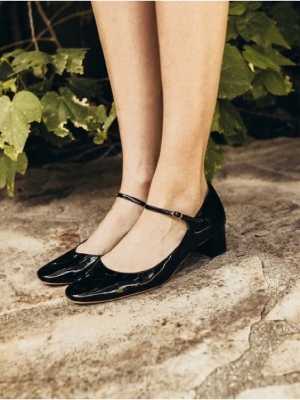 Doen Black Patent Mary Jane Flats with Strap